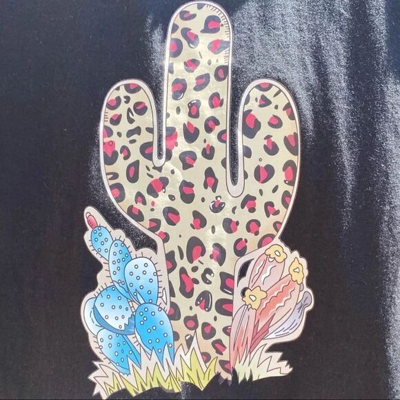 Waterschic Cheetah Cactus Short Sleeve Shirt Black Size Small - Picture 7 of 9